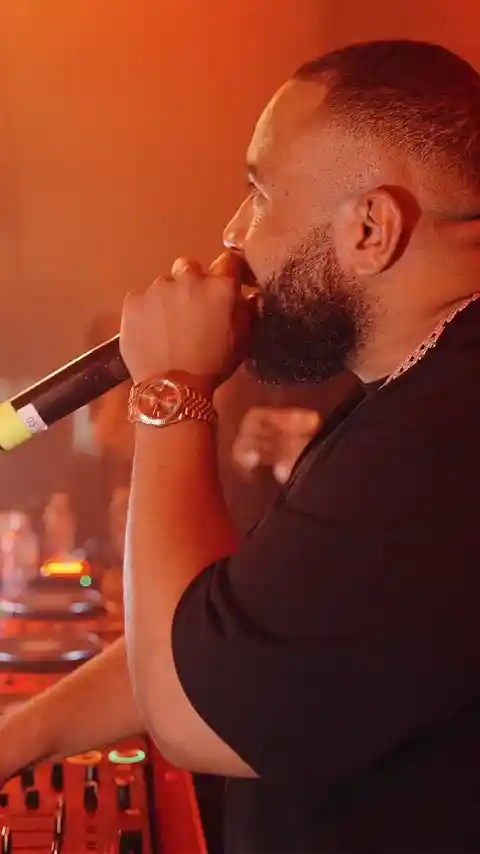 clip2